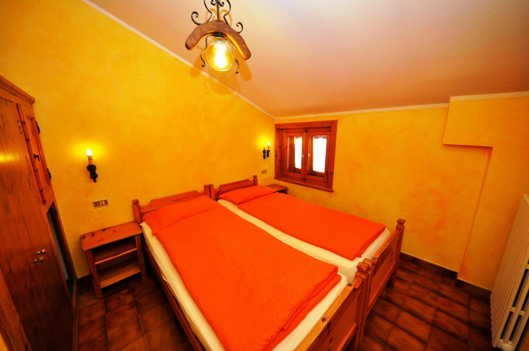 Residence Casa Longa By Livigno Accomodation Ngoại thất bức ảnh