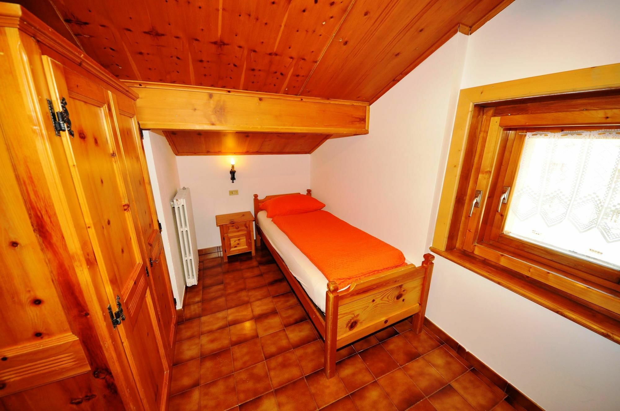 Residence Casa Longa By Livigno Accomodation Ngoại thất bức ảnh